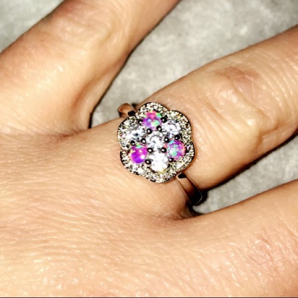 BRAND NEW.925 STERLING WHITE/PINK OPAL RING - Picture 7 of 8